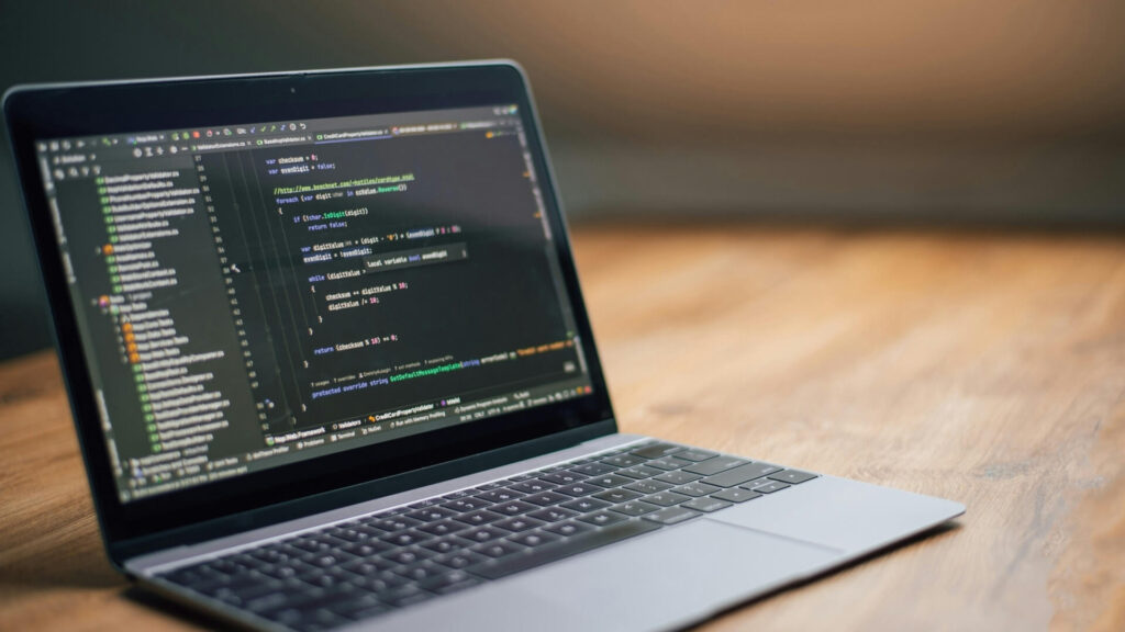 E-Ticaret Devrimi: Rekabetçi Piyasada Fark Yaratan Özel E-Ticaret Altyapıları