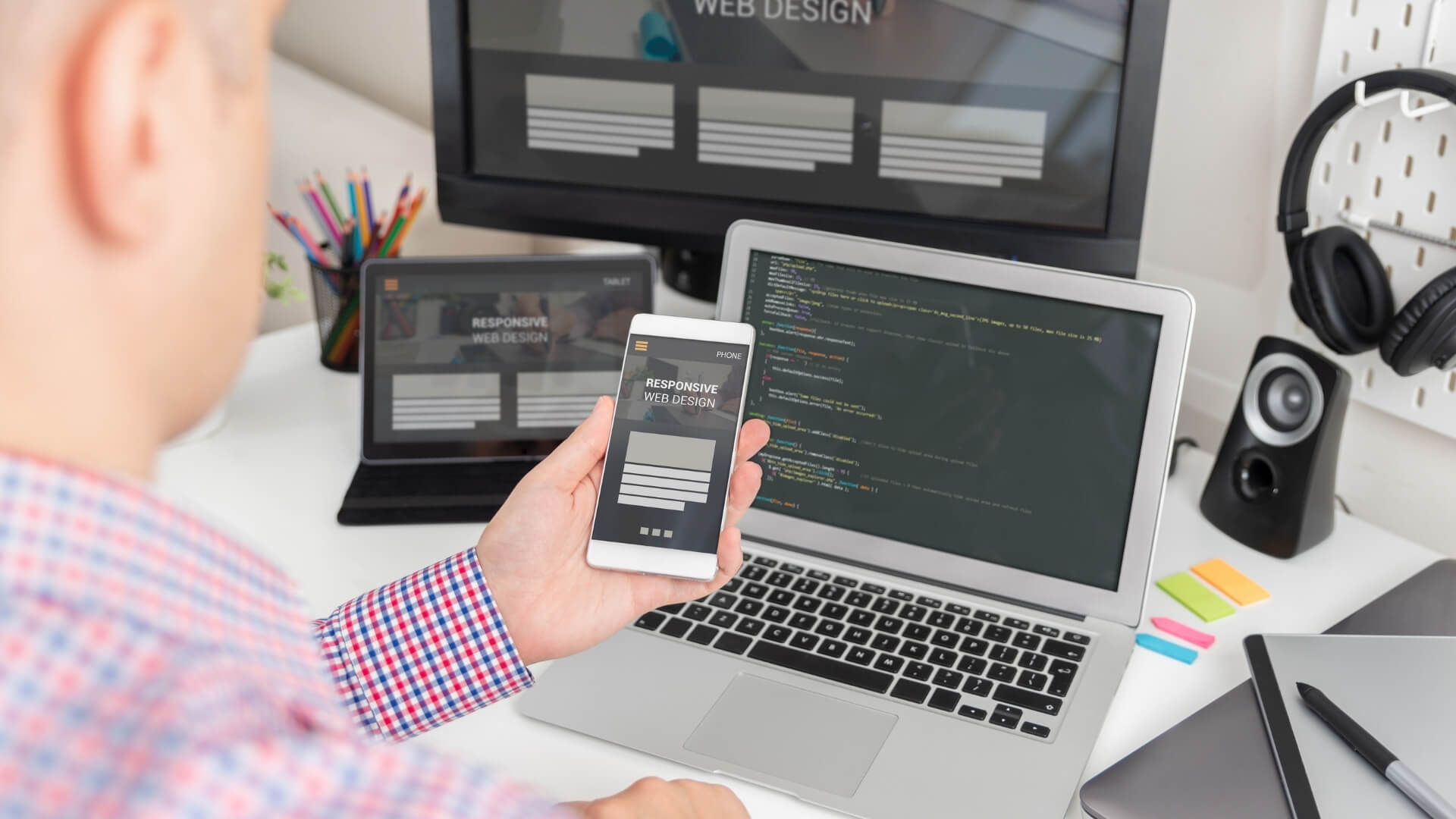 Site Hızı ve Kullanıcı Deneyimi (UX): Dönüşüm Oranlarınızı Nasıl Katlarsınız?